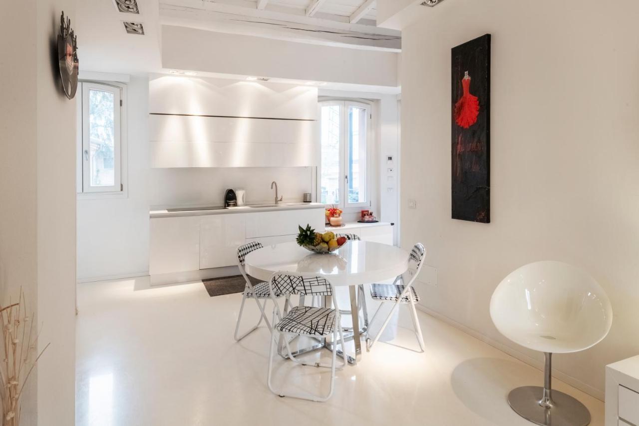 Charming Flat In Centro A Ferrara Con Posto Autoヴィラ エクステリア 写真